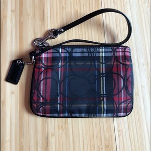 Coach Wristlet Poppy